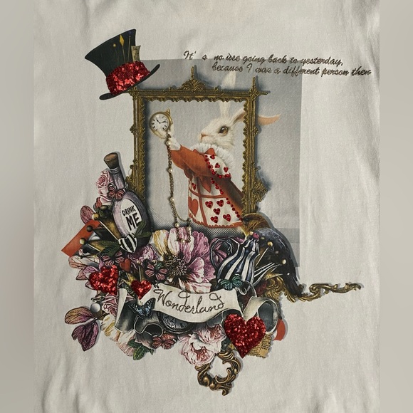 Vintage Seriase t shirt “Wonderland” embroidered sequins Women’s size Large - Picture 12 of 16